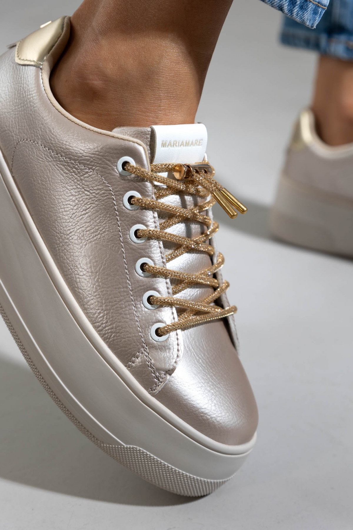 Sneakers flatforms με glitter κορδόνια Mariamare 63419 - Άμμου φωτογραφία