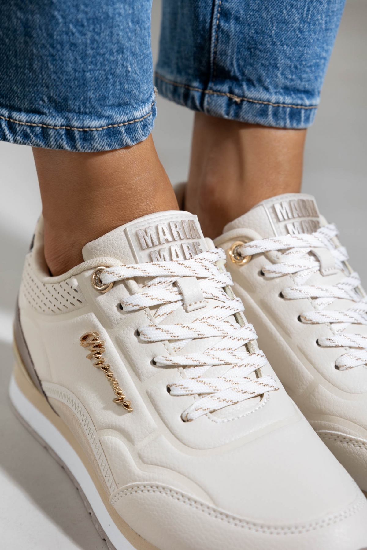 Sneakers με ανάγλυφο pattern Mariamare 68421 - Πάγου φωτογραφία