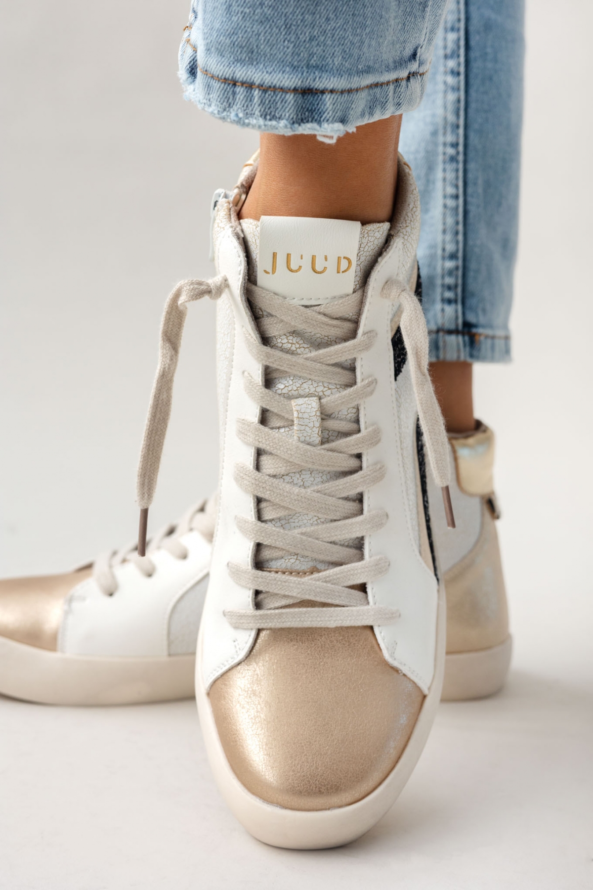 Sneakers μποτάκια με μεταλλικό χρώμα ERYNN - Χρυσό φωτογραφία