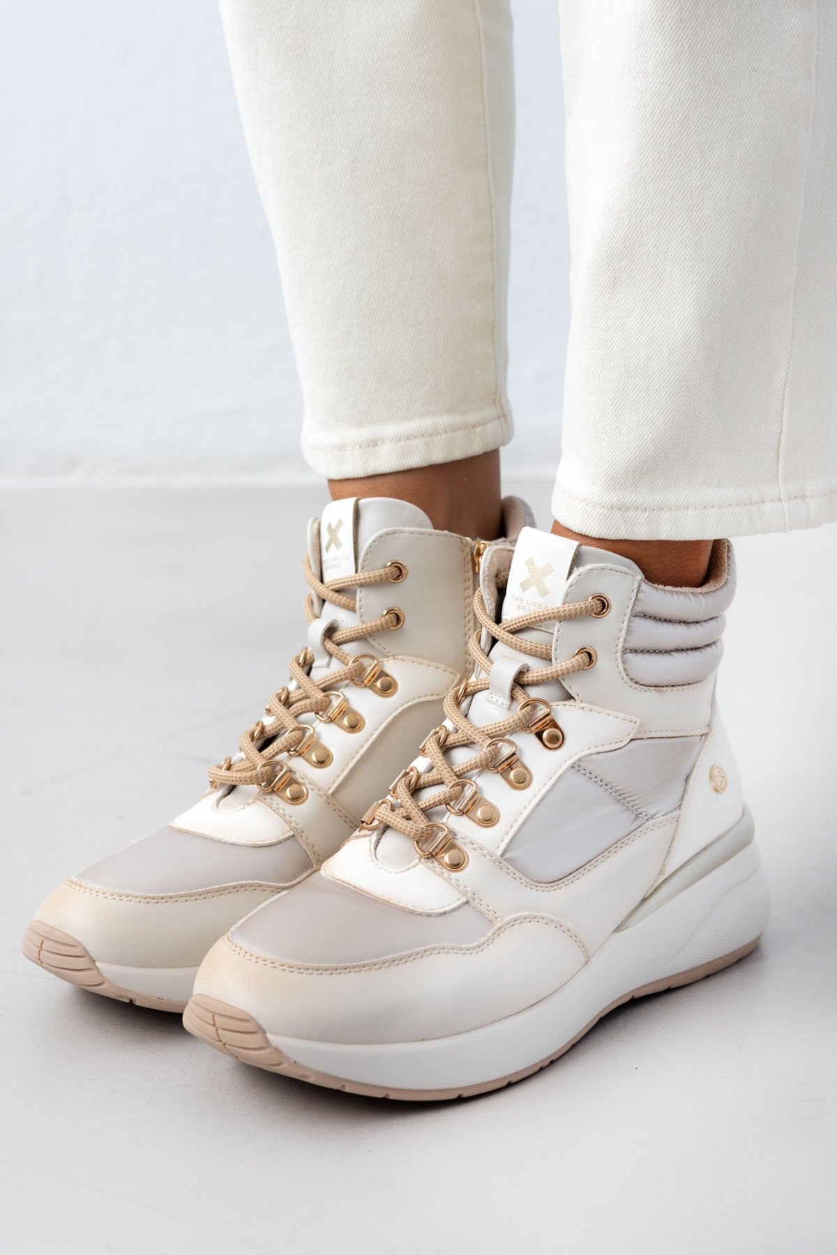 Sneakers μποτάκια Xti 142922 - Μπεζ φωτογραφία