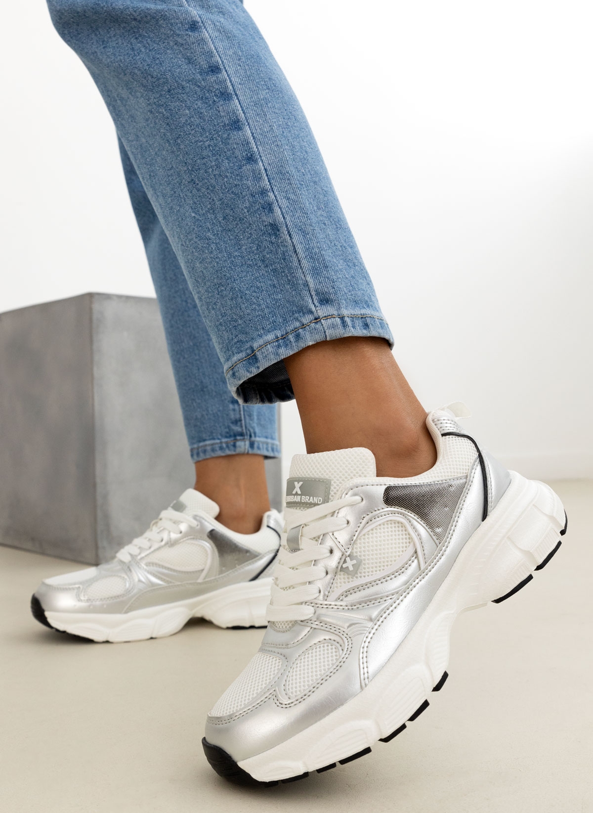 Xti Footwear Sneakers σε συνδυασμό υλικών Xti 143260 - Ασημί