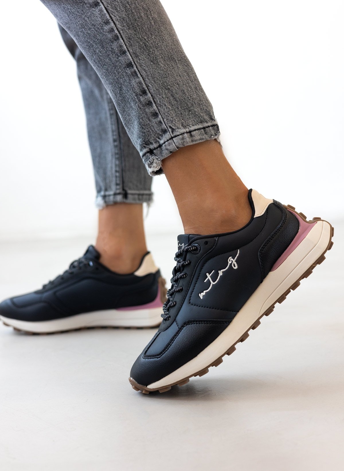 MARIAMARE Sneakers σε συνδυασμούς χρωμάτων MARIAMARE - Μαύρο