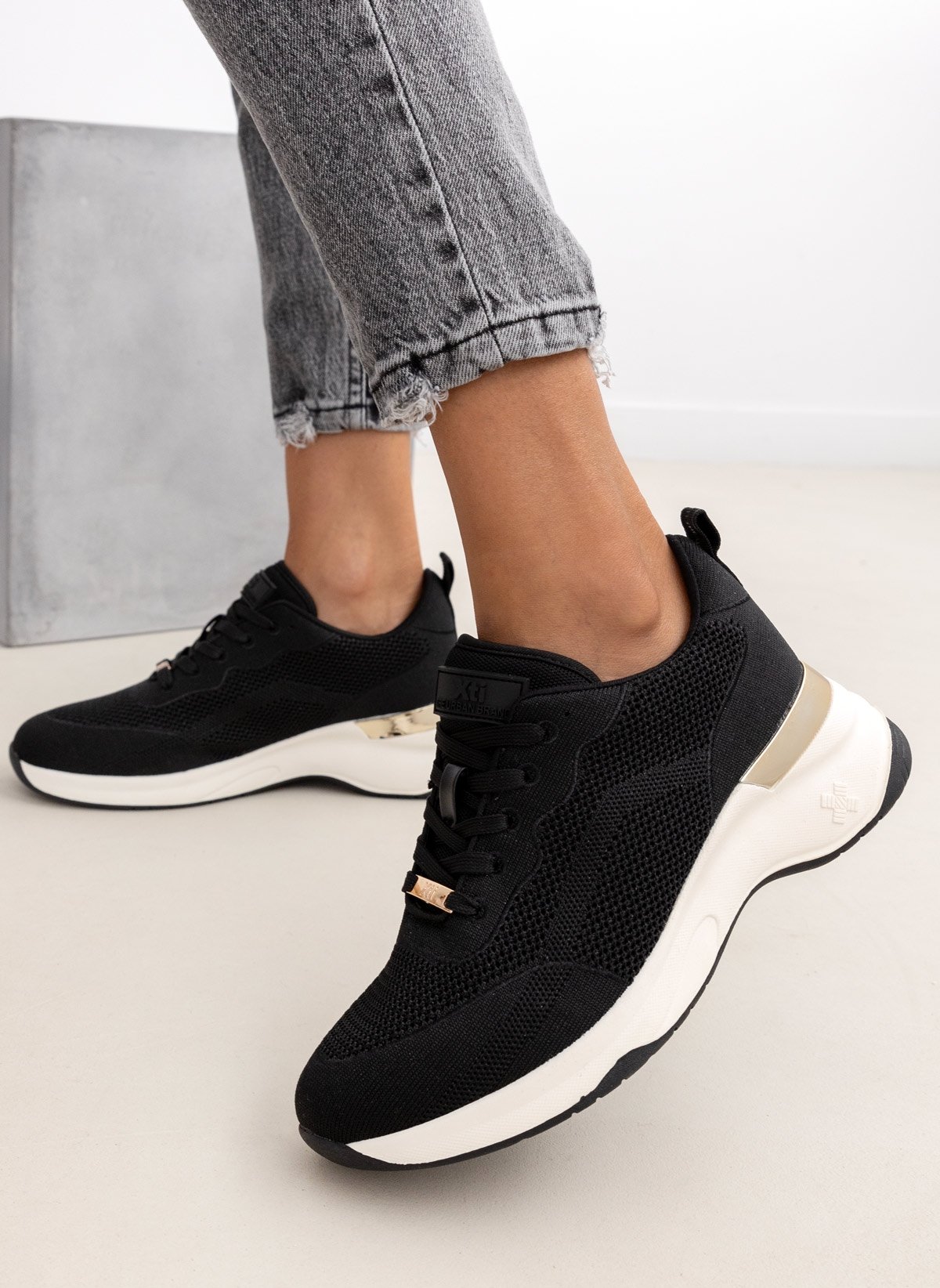 Xti Footwear Sneakers wedges με glitter ύφασμα Xti 143064 - Μαύρο