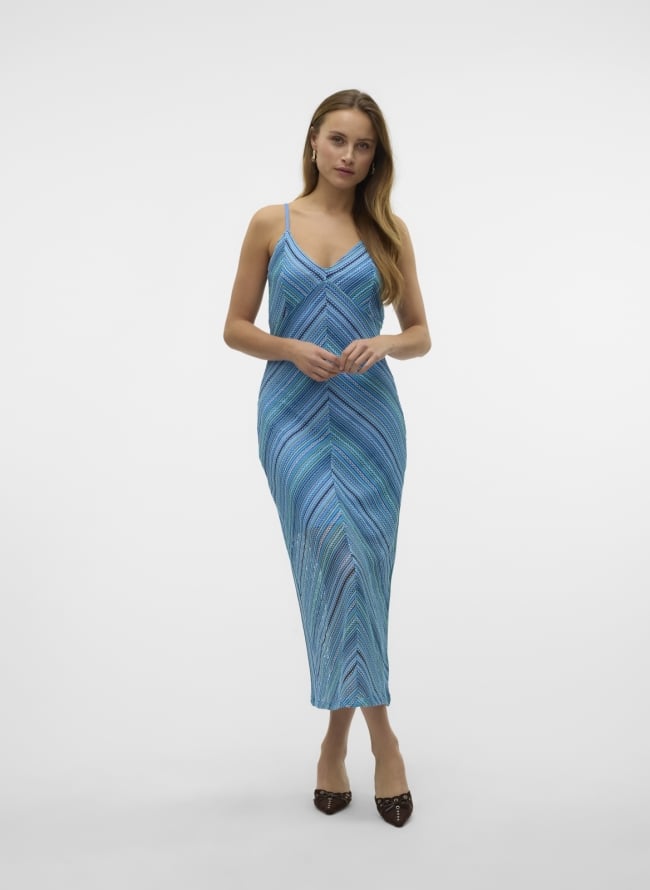 Φόρεμα πλεκτό μίντι Vero Moda 10328135 - Μπλε