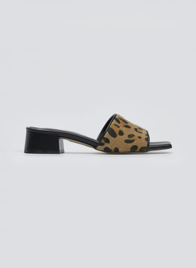 Mules με ponyskin φάσα και print TFP - Leopard