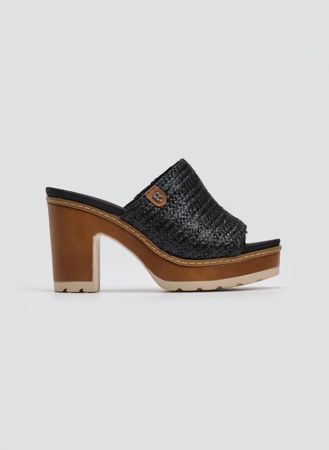 Mules με ψάθινη φάσα Refresh 172703 - Μαύρο