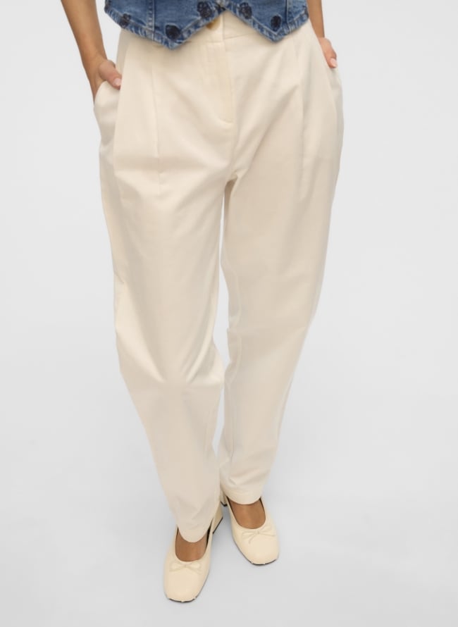 Παντελόνι barrel CHIRA Vero Moda 10329947 - Λευκό