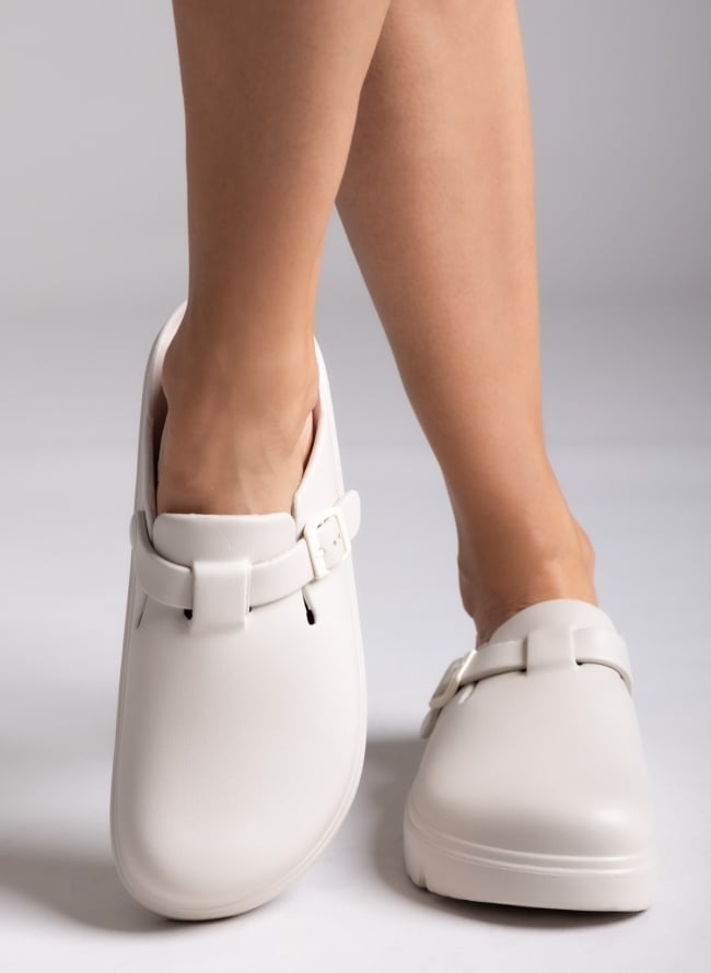 Γυναικεία Clogs | TheFashionProject