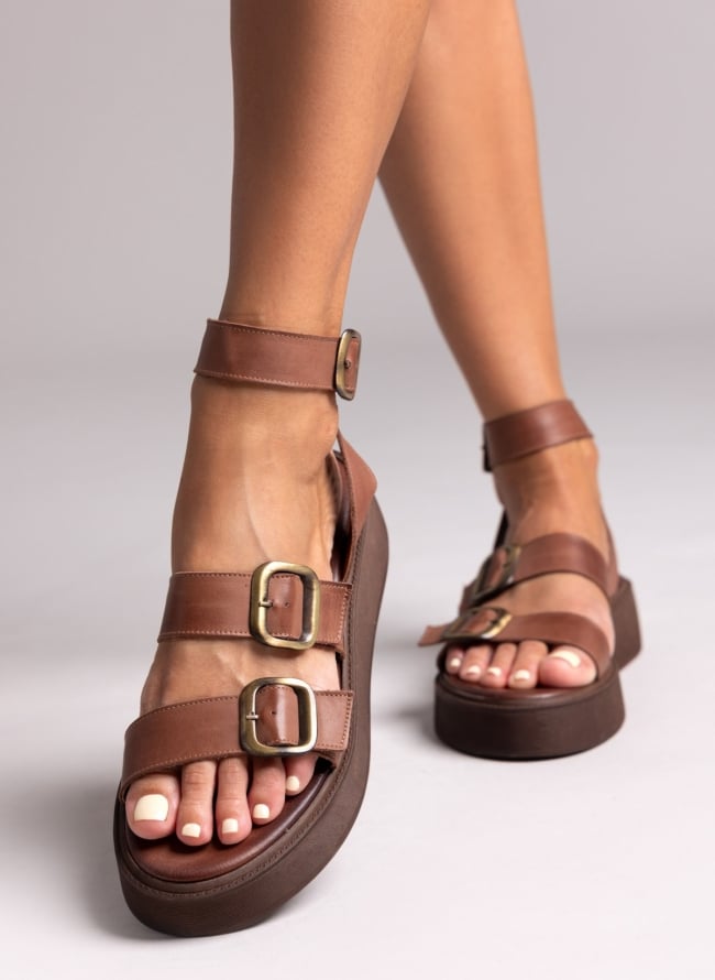Σανδάλια δερμάτινα flatforms με τοκάδες TFP - Καφέ
