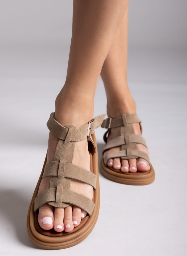 Σανδάλια flatforms καστόρινα gladiator Estil - Τάουπε