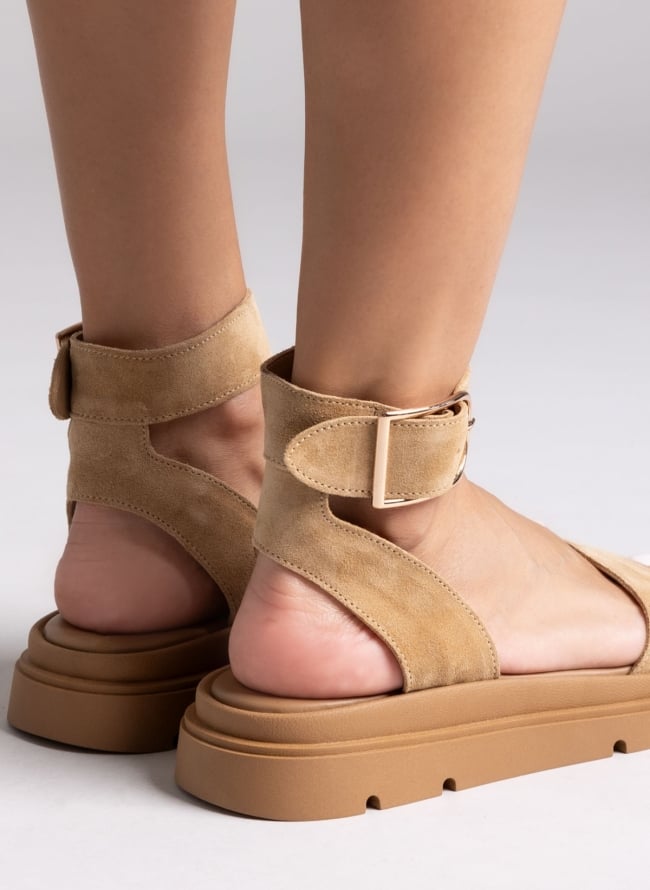 Σανδάλια flatforms καστόρινα με μπαρέτα TFP - Μπεζ