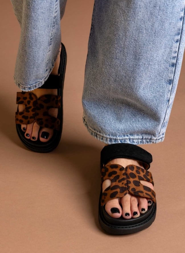 Σανδάλια flatforms suede με velcro ERYNN - Leopard