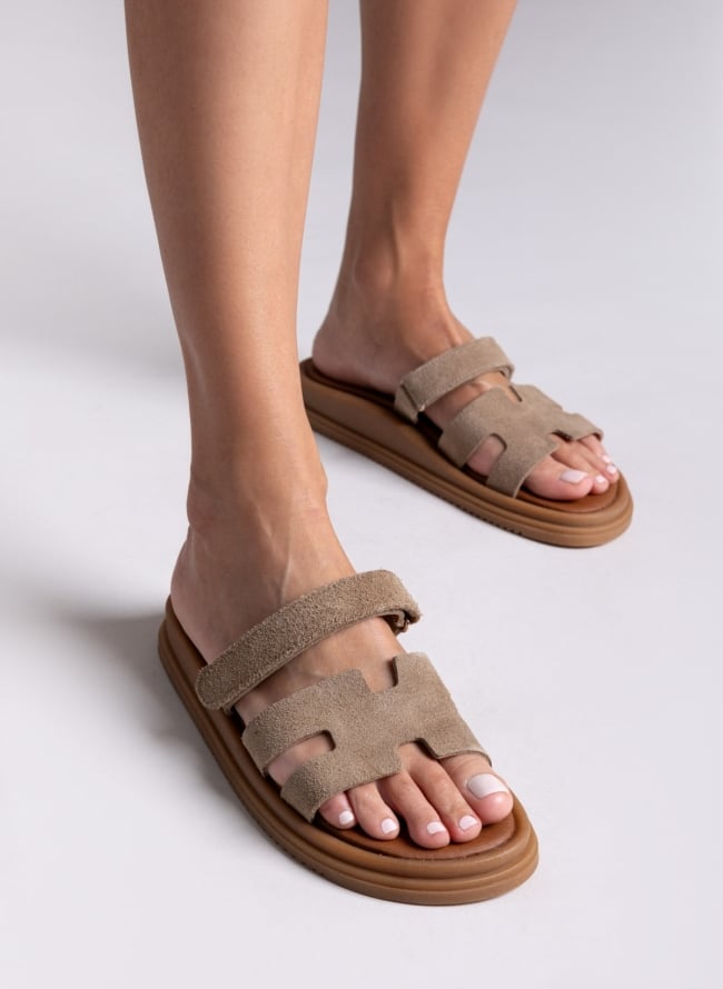 Σανδάλια καστόρινα με velcro Estil - Τάουπε