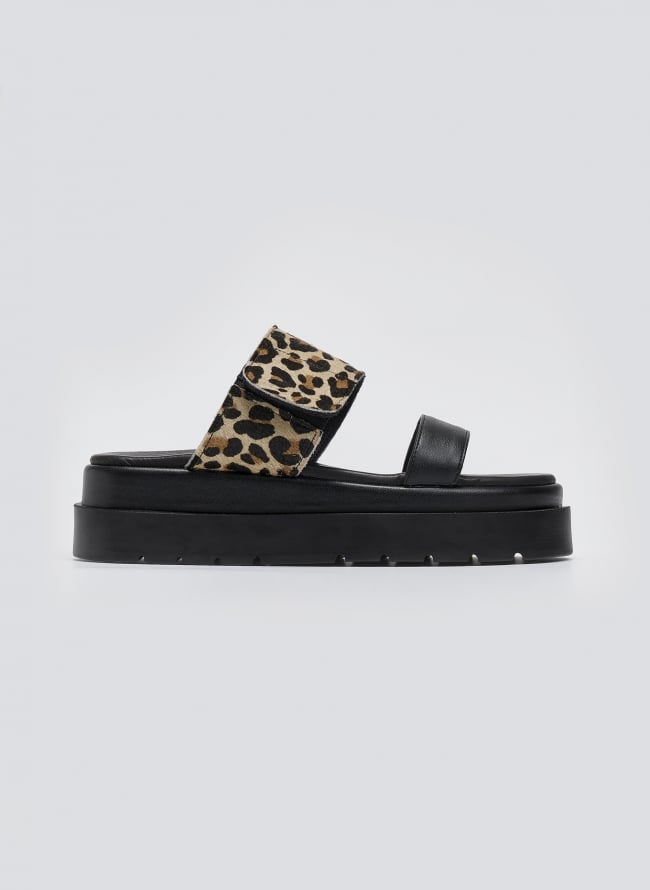 Σανδάλια με print και velcro 2553/91 - Leopard