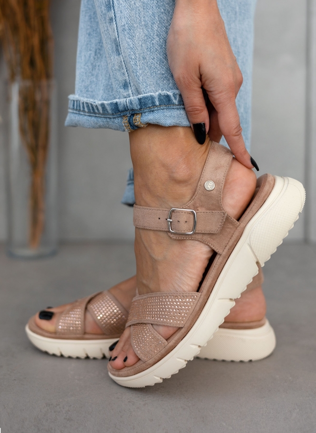 Σανδάλια sporty με στρας Xti 141242 - Nude