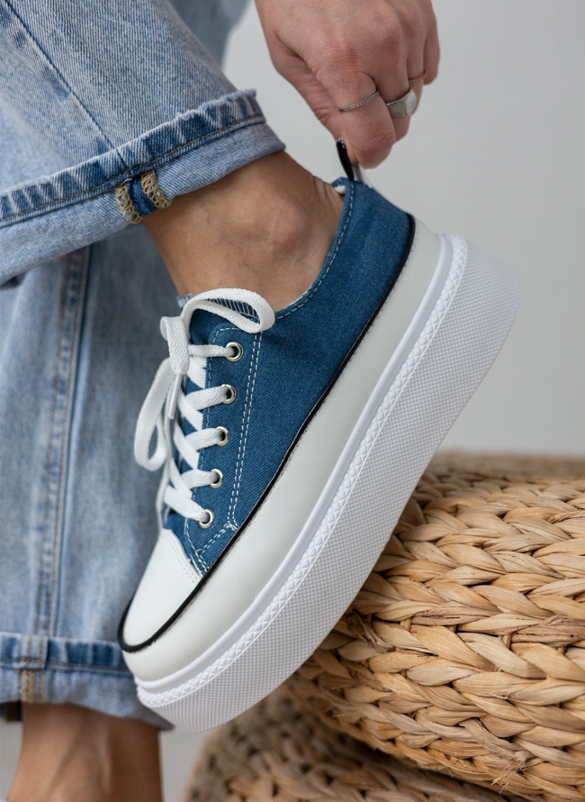 Μπλε denim