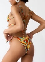 Bikini Set τριγωνάκι με μεταλλικά στοιχεία