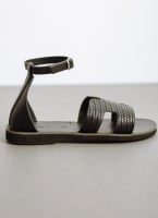 Σανδάλια ankle strap με ανάγλυφο σχέδιο estil