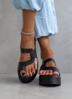 Σανδάλια flatforms δερμάτινα με περαστή φάσα Estil 