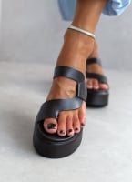 Σανδάλια flatforms δερμάτινα με περαστή φάσα Estil 