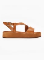 Σανδάλια flatforms δερμάτινα με λοξό λουράκι tfp