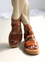 Flatforms δερμάτινα με τοκάδες TFP