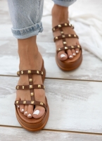 Flatforms δερμάτινα με τρουκς estil
