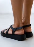 Flatforms δερμάτινα σανδάλια με φάσες TFP