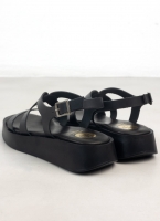 Flatforms δερμάτινα σανδάλια με φάσες TFP