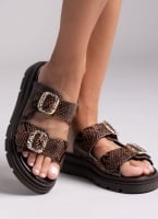 Flatforms δερμάτινα σανδάλια με print Tfp