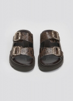 Flatforms δερμάτινα σανδάλια με print Tfp