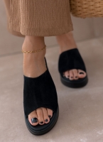 Πλατφόρμες suede με φαρδιά φάσα estil