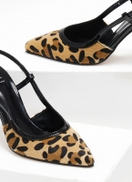 Γόβες μυτερές slingback με print TFP