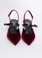 Γόβες μυτερές slingback από ύφασμα velvet TFP