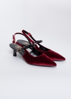 Γόβες μυτερές slingback από ύφασμα velvet TFP
