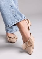 Γόβες slingback με ιδιαίτερο φιόγκο CORINA