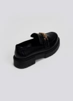Loafers chunky με μεταλλικό διακοσμητικό Estil
