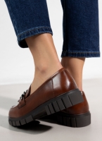 Loafers με αλυσίδα