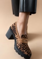 Loafers suede με τακούνι