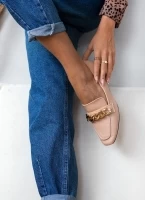 Loafers με αλυσίδα