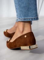 Μπαλαρίνες suede με αλυσίδα Xti 142000