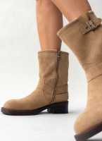 Μποτάκια biker suede με κρίκο