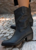 Μποτάκια cowboy με σούρα Refresh 171411
