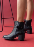 Μποτάκια με pattern