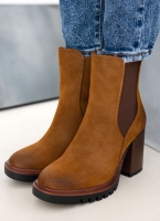 Μποτάκια suede chelsea με τακούνι Erynn
