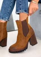 Μποτάκια suede chelsea με τακούνι Erynn