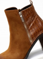 Μποτάκια suede με ανάγλυφο pattern Erynn