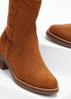 Μποτάκια suede με εξωτερική ραφή