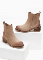 Μποτάκια suede με κρεπ τακούνι ERYNN