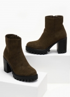 Μποτάκια suede με τρακτερωτή σόλα